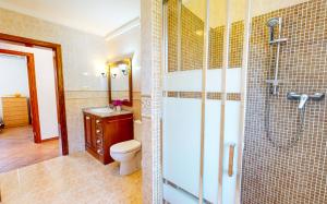 Villa Cuatro Soles by Family Homes