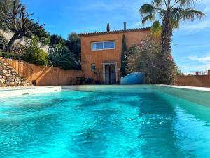 Les Oliviers, Villa climatisée, Piscine privée vue mer
