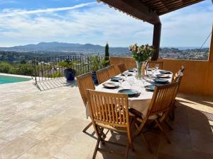 Villas Magnifique villa au calme, Vue mer, piscine : photos des chambres