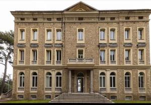 Key Hôte "proche de tout, confort clim et parking gratuit"