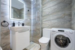 Central Spacious Apartment 407