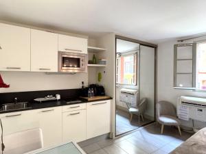 ApartHotel Riviera - MALONAT 3 - Grand Studio très calme -Old Town Promenade des Anglais