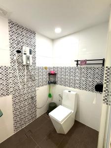 EE Summer Guest House 2.0