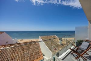 Frontline Seaview Apartment