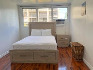 Serene Ala Wai Palms 2-Bedroom apts