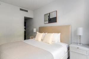 Blueground Brickell pool wd nr City Centre MIA-130