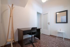 Nikaia One-Bedroom Comfort for 4 by ΜΡS