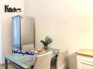 Luci a due passi dal mare by Holiday World