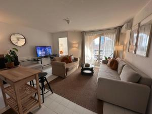 One bedroom suite with sea views