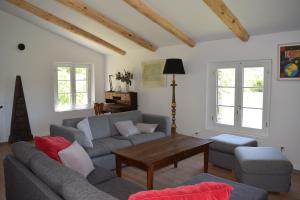 Villas Maison de Celine en pleine Nature avec vue Montagnes et Jacuzzi : photos des chambres