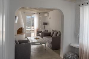 Cova Mykonos Suites Myconos Greece