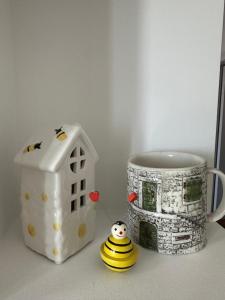 Bee House Suite - Brand New Apartment 100 m from Sea