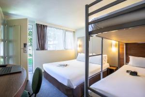 Hotels Campanile Avallon : Chambre Quadruple Nouvelle Génération 