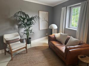 Aaron Glen Guest Apartments