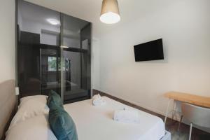 GoHost - Cozy and Spacious Flat in City Life