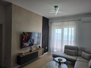 Azure Elite Apartment