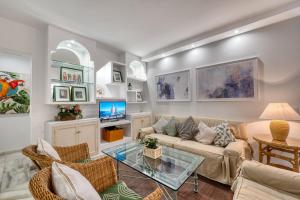 2045 Golden Beach Apartment Steps from the Sea