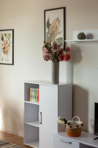 Spacious Apartment close to PGE Stadium in Warsaw by Noclegi Renters