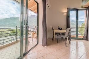 Brezza del Lario Monolocale con soppalco vista lago