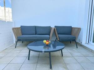 Luz de Conil is a modern villa next to Playa Fontanilla