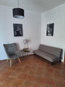 Central House - Perea