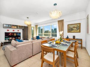 Premium One-Bedroom Apartment with Spectacular Marina View & Private Balcony by Dejaview Stays