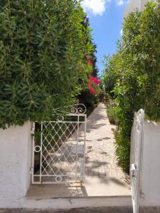 Comfortable Apartment Near Beach & Marina