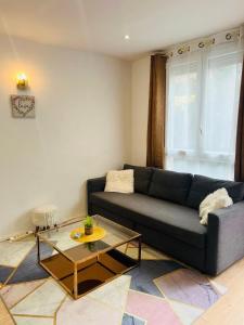 Cozy, bright apartment - Disney - private parking