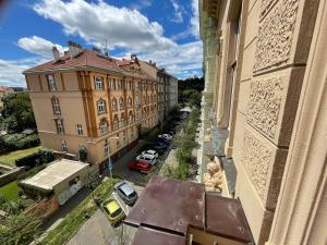 ROOMS Veveri - Uvoz, 10 min by walk to the center