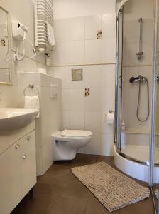 Prywatny Parking Apartament Zacisze by Rentoom