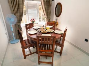 Family-friendly Private Villa with Mountain Views near Kandy