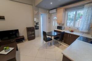 Modern & Lovely Apartment Downtown Near Acropolis