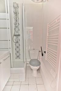 Charmant Studio dans le centre de Paris - III