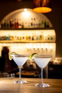 NŪSA suites & villas