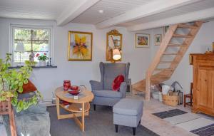 2 Bedroom Lovely Home In Simrishamn