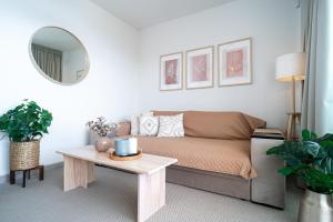 Bayview Hills Deluxe by Casasol