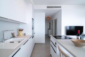 Bayview Hills Deluxe by Casasol