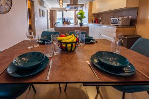 Bugibba - Central Luxury Seafront, only for family