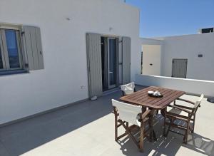 Sarakiniko apartment