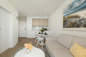 Tasteful Apartment with Parking near the City Center of Kołobrzeg by Noclegi Renters