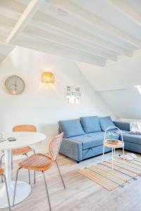 Bright Duplex Apartment close to the Beach