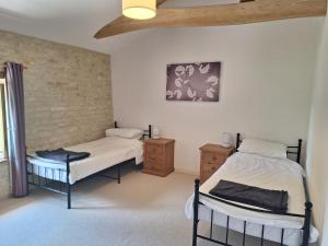 Maisons de vacances Gites Les Grandes Ecures : Maison 2 Chambres