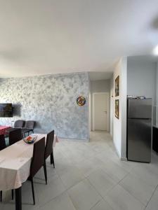 Enia Modern Comfort One-Bedroom Family Apartment in Central Orikum