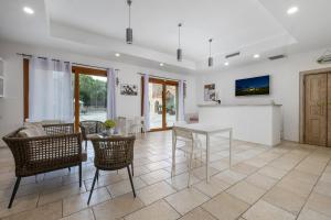 The Square Rooms and Suites img16