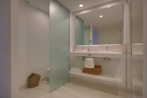HigueronWest217 Stunning Sea Views 2 Pools