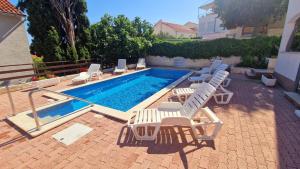 Apartment with shared pool