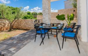 Awesome Apartment In Zaton