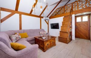 Cozy Home In Klostar Ivanic With Sauna