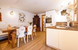 Cozy Home In Klostar Ivanic With Sauna