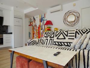 Cala Gonzalez Superior Orange Costa